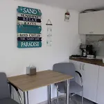 Casa Irina Costinesti 公寓 *