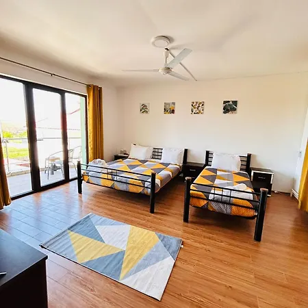 Casa Irina Costinesti * Schitu